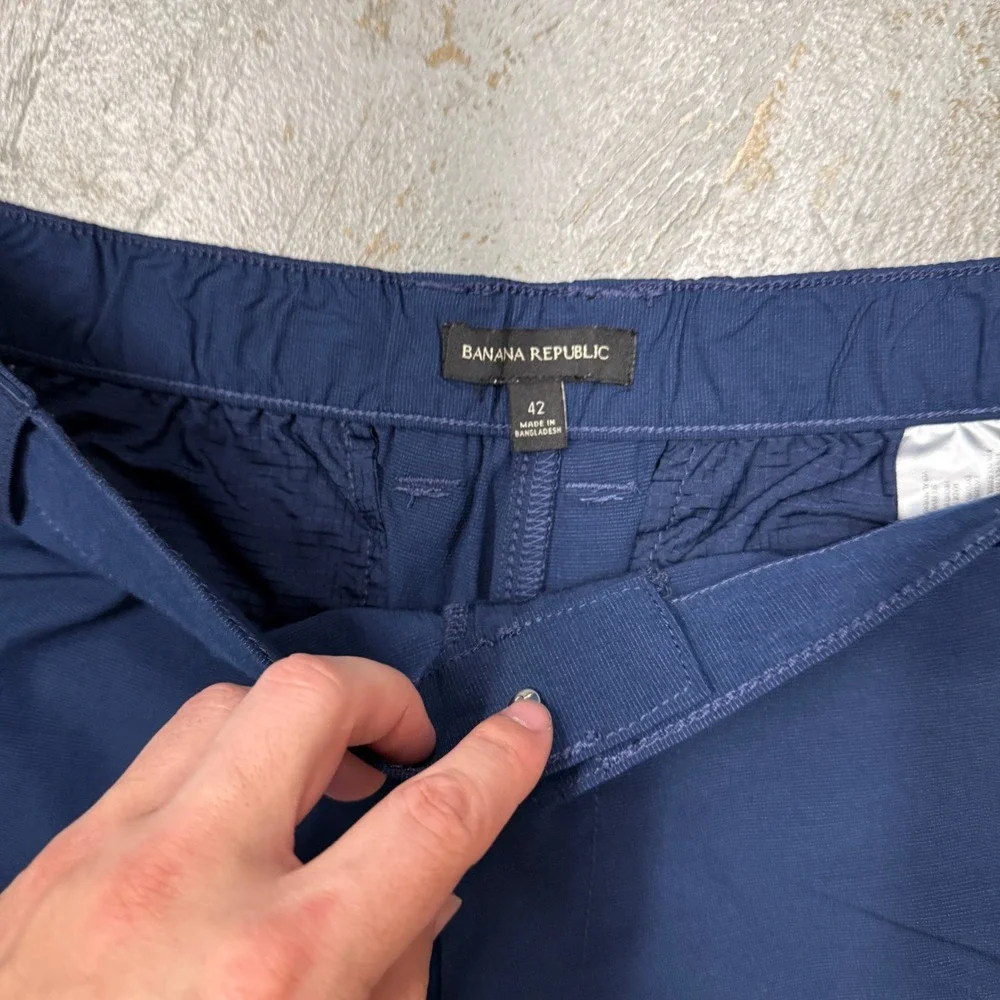 Banana‎ Republic Performance Shorts Navy Blue Stretch Flat Front 42
